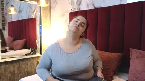 Snapshot of kristaritter chatting on 09-20-25, 02:56 Krista Ritter online show from 09-20-25, 02:56