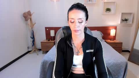 Snapshot of kristen_garner chatting on 01-04-25, 08:16 Sophia online show from 01-04-25, 08:16