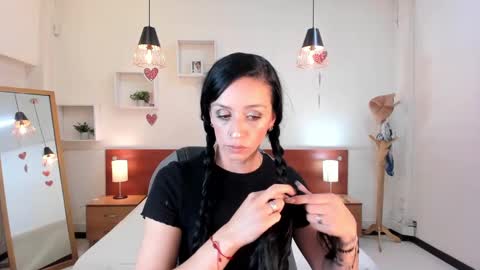 Snapshot of kristen_garner chatting on 02-21-25, 09:11 Sophia online show from 02-21-25, 09:11