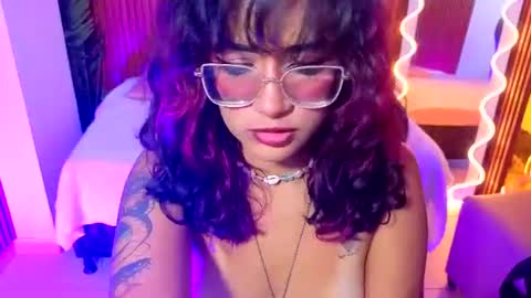 kristen_tay online show from 07-07-26, 06:47