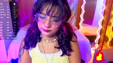 kristen_tay online show from 07-08-26, 02:49