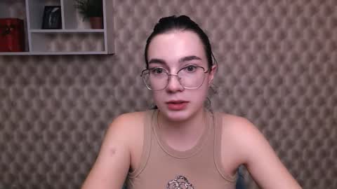 Snapshot of kristenx_x chatting on 09-23-25, 09:56 Kristen online show from 09-23-25, 09:56