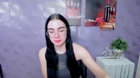 Snapshot of kristenx_x chatting on 11-17-25, 09:48 Kristen online show from 11-17-25, 09:48