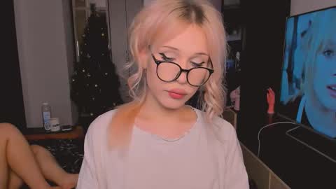 Snapshot of kristialsoopp chatting on 01-07-26, 02:36 kristialsoopp online show from 01-07-26, 02:36