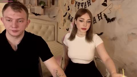 Snapshot of kristiana_1 chatting on 10-26-25, 10:04 Kristiana and Antony online show from 10-26-25, 10:04