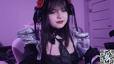 Christie online show from 11-19-25, 10:10