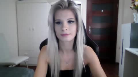 KristineAmore online show from 09-24-25, 08:23