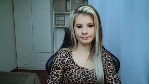KristineAmore online show from 05-19-26, 06:42