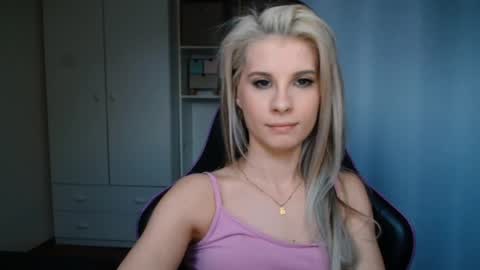 KristineAmore online show from 06-04-26, 06:25