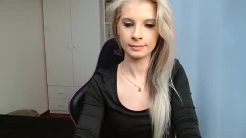 KristineAmore online show from 06-08-26, 02:17
