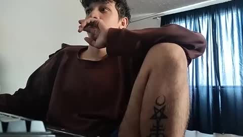 kristof1020 online show from 11-08-25, 05:23