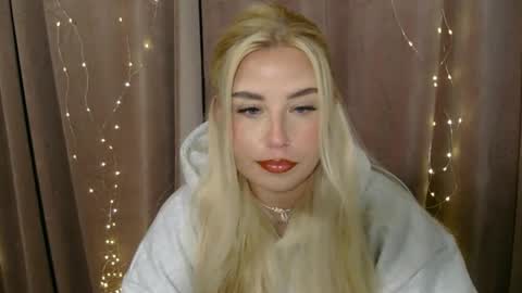 KristyFlowers online show from 01-06-25, 09:41