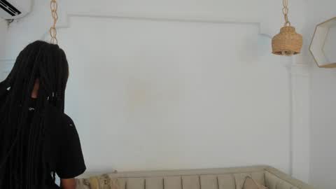 Snapshot of kristyl_paez chatting on 10-03-25, 07:11 Cristina online show from 10-03-25, 07:11