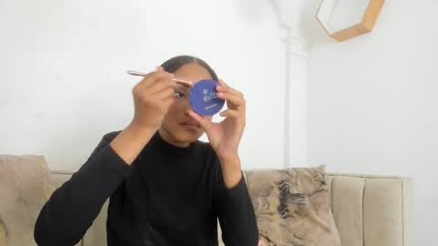 Snapshot of kristyl_paez chatting on 10-18-25, 08:09 Cristina online show from 10-18-25, 08:09