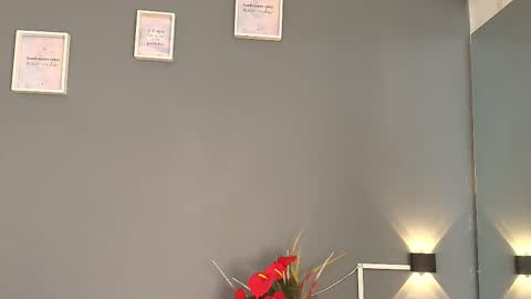 Snapshot of kristyl_paez chatting on 10-30-25, 01:56 Cristina online show from 10-30-25, 01:56