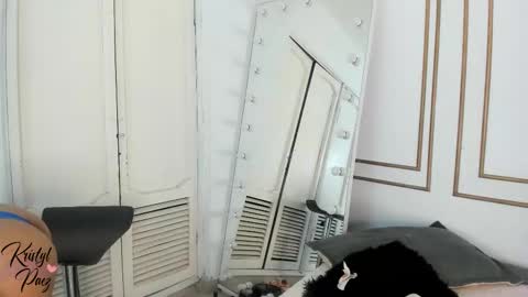 Snapshot of kristyl_paez chatting on 12-04-25, 07:44 Cristina online show from 12-04-25, 07:44