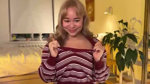 Snapshot of kristyspiritedaway chatting on 12-20-25, 08:38 Kristy Nip slip shady Best model on CB online show from 12-20-25, 08:38