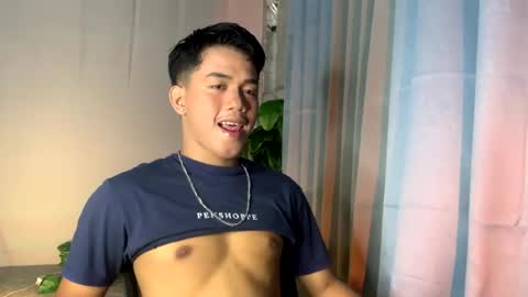 kritthanarkorn online show from 07-25-26, 04:26