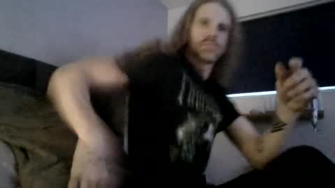 Snapshot of krullz123 chatting on 07-08-26, 12:59 Krullz online show from 07-08-26, 12:59