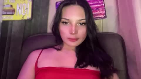 Snapshot of krysslutygirl chatting on 04-15-26, 08:43 KRISTINE online show from 04-15-26, 08:43