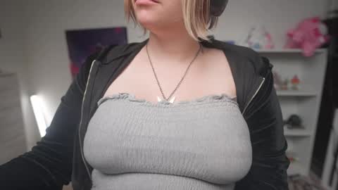 Krystal Syx online show from 10-08-25, 10:51