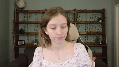 Snapshot of ksuhesa chatting on 12-19-25, 01:01 ksuhesa online show from 12-19-25, 01:01