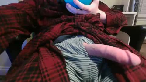 Snapshot of kt12369 chatting on 02-01-25, 08:08 Kevin online show from 02-01-25, 08:08