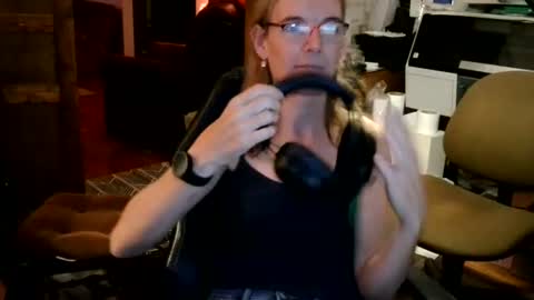 Snapshot of ktconnell80 chatting on 08-03-26, 04:55 Magikateball online show from 08-03-26, 04:55