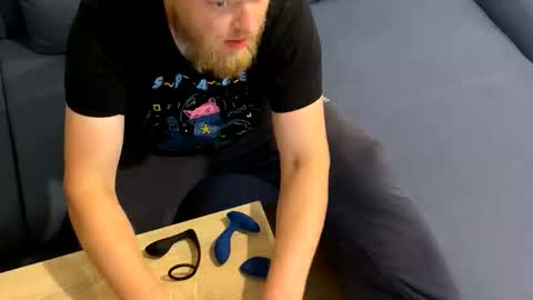 Snapshot of kubadelo chatting on 09-24-25, 08:12 Tony online show from 09-24-25, 08:12