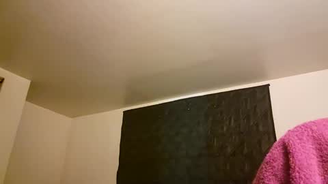 Snapshot of kubish1 chatting on 12-14-25, 11:53 Kubish online show from 12-14-25, 11:53