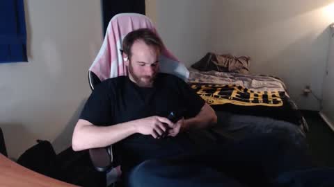 Snapshot of kuggy570 chatting on 01-10-26, 10:47 Kuggy online show from 01-10-26, 10:47