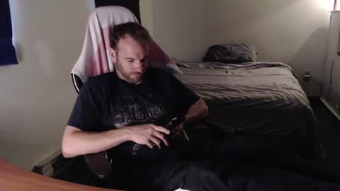 Snapshot of kuggy570 chatting on 07-04-26, 12:00 Kuggy online show from 07-04-26, 12:00