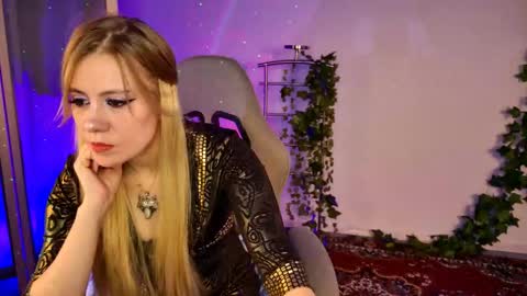 Snapshot of kumiho_7777 chatting on 06-07-26, 09:13 Eileen online show from 06-07-26, 09:13
