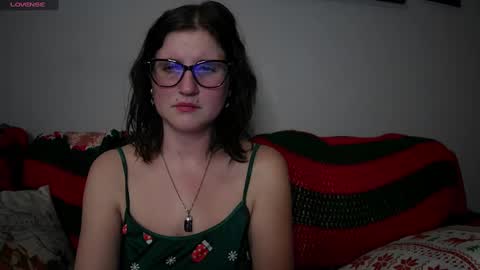 Snapshot of kunzitegoddess chatting on 12-22-24, 03:11 Samantha online show from 12-22-24, 03:11