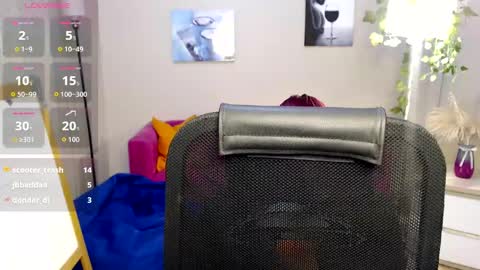 kuri_u online show from 04-23-26, 12:29