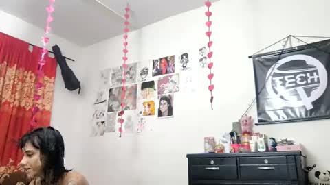 Kuromi Less online show from 02-01-25, 02:05