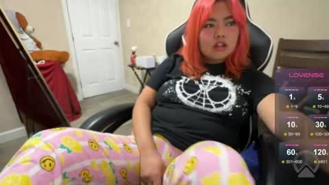 Snapshot of kuromixx444 chatting on 07-10-26, 11:29 kuromixx444 online show from 07-10-26, 11:29