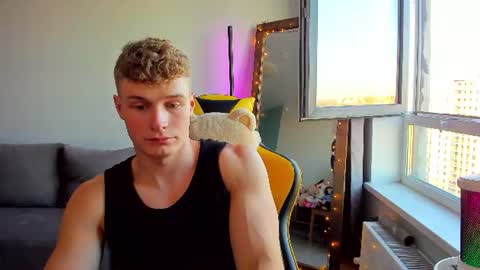 Snapshot of kurt_hanssen chatting on 07-17-26, 05:07 kurt_hanssen online show from 07-17-26, 05:07
