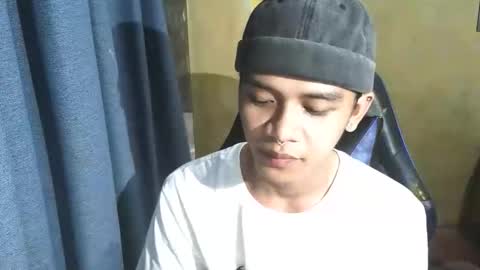 Snapshot of kurtxxx07 chatting on 05-02-26, 04:45 kurtxxx07 online show from 05-02-26, 04:45