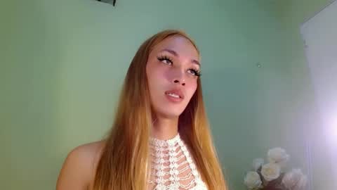 Snapshot of kween_romance chatting on 01-01-25, 01:16 Kween online show from 01-01-25, 01:16