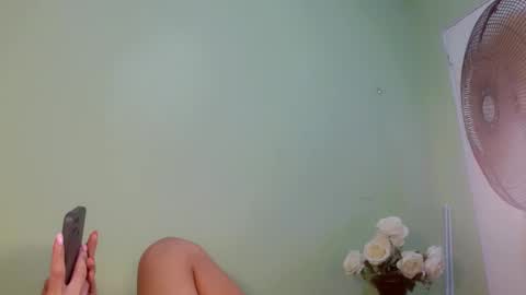 Snapshot of kween_romance chatting on 01-02-25, 09:50 Kween online show from 01-02-25, 09:50