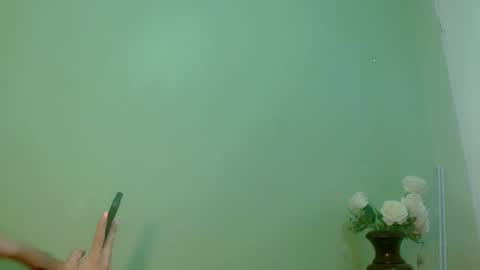 Snapshot of kween_romance chatting on 01-03-25, 02:19 Kween online show from 01-03-25, 02:19