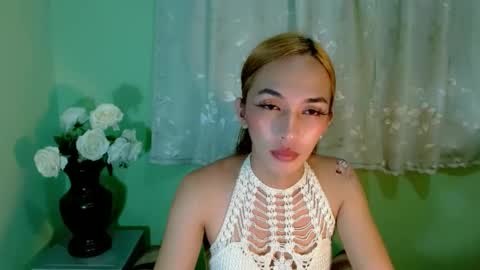Snapshot of kween_romance chatting on 01-24-25, 09:05 Kween online show from 01-24-25, 09:05