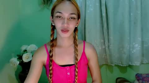 Snapshot of kween_romance chatting on 02-03-25, 12:25 Kween online show from 02-03-25, 12:25
