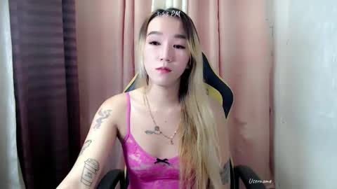 Snapshot of kweenie1026 chatting on 02-28-26, 07:53 kweenie1026 online show from 02-28-26, 07:53