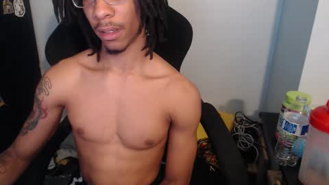 Snapshot of kwonder78 chatting on 04-04-26, 11:35 kwonder78 online show from 04-04-26, 11:35