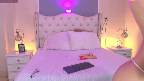 Snapshot of kya_wild chatting on 10-09-25, 08:45 kya_wild online show from 10-09-25, 08:45