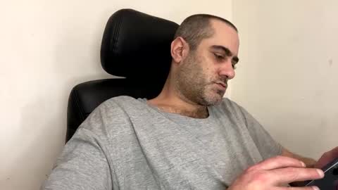 Snapshot of kyle67527 chatting on 02-06-25, 04:14 kyle67527 online show from 02-06-25, 04:14