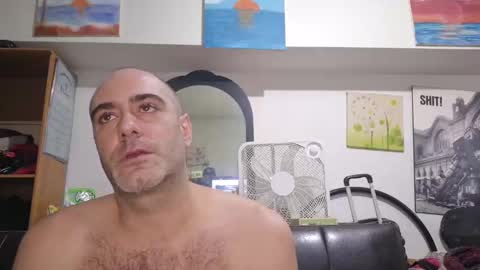 Snapshot of kyle67527 chatting on 11-23-25, 05:02 kyle67527 online show from 11-23-25, 05:02