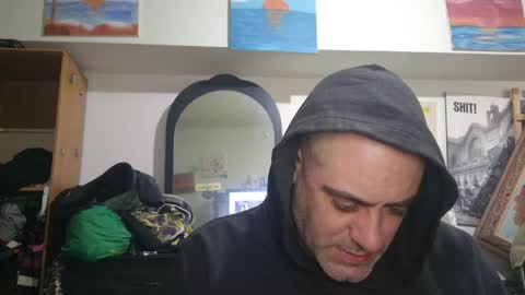 kyle67527 online show from 05-12-26, 06:16